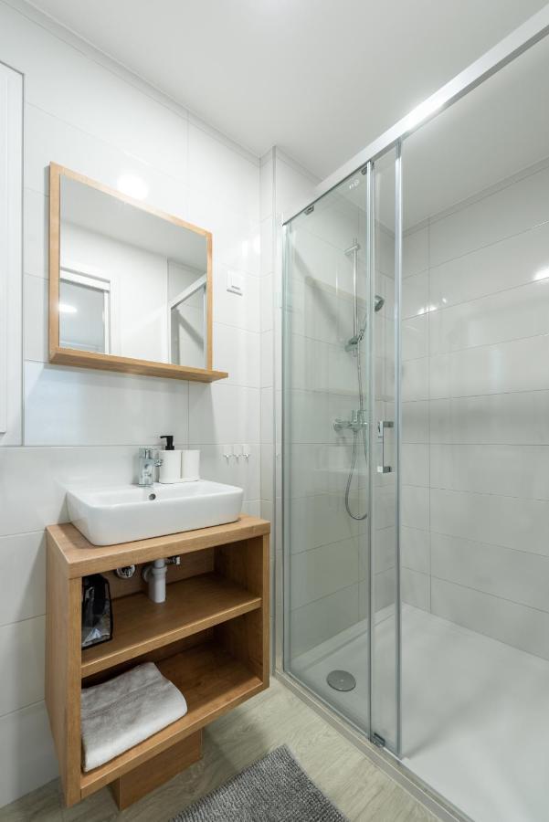 Luxury Mobile Home Pretty Green - Premium - Oaza Mira Resort -50 M From The Beach ドラゲ エクステリア 写真